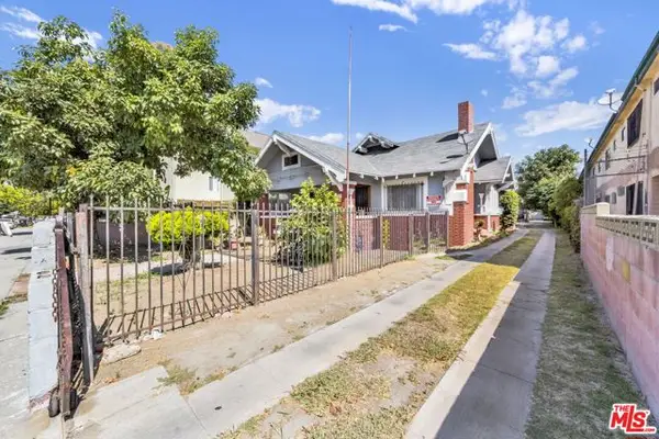 1215 W 39th Place, Los Angeles, CA 90037