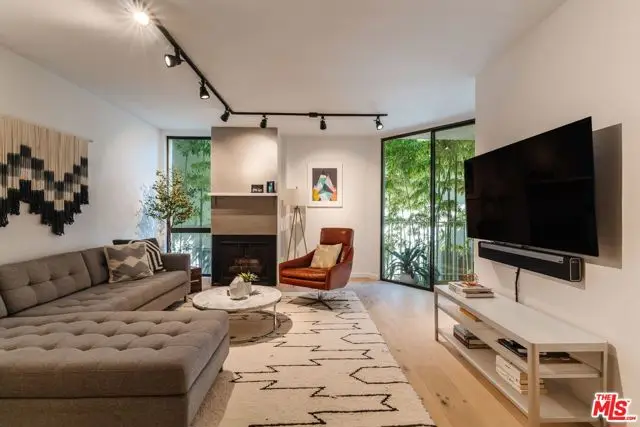 1230 N Sweetzer Avenue #204, West Hollywood, CA 90069 - #2