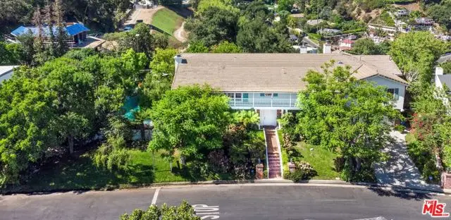 3541 Westfall Drive, Encino, CA 91436 - Image #2