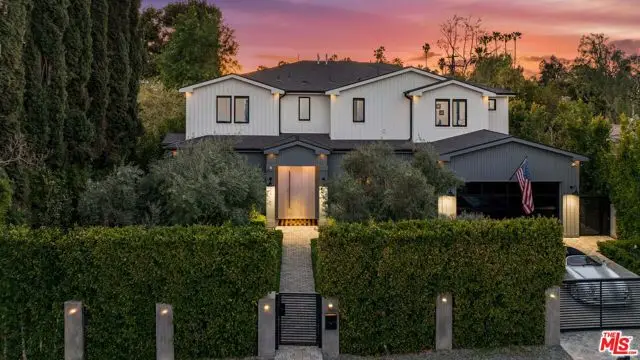 4533 Gentry Avenue, Studio City, CA 91607 - Image #2