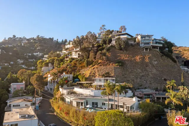 8411 Hollywood Boulevard, Los Angeles, CA 90069 - Image #3
