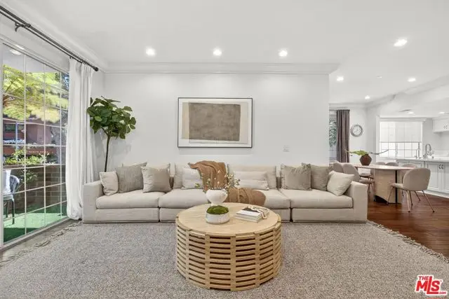 315 N Swall Drive #103, Beverly Hills, CA 90211 - Image #1