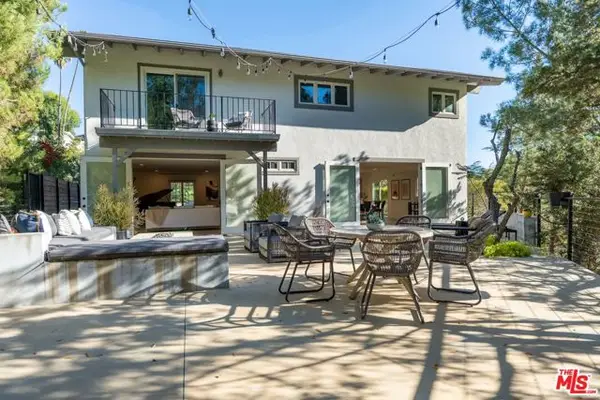 7560 Devista Drive, Los Angeles, CA 90046