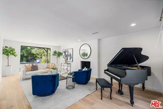 7560 Devista Drive, Los Angeles, CA 90046 - Image #2