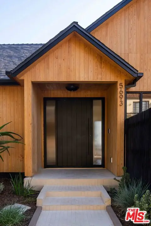 5693 Spreading Oak Drive, Los Angeles, CA 90068 - Image #2
