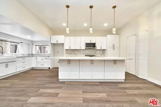 2619 Raymond Avenue, Los Angeles, CA 90007 - Image #1