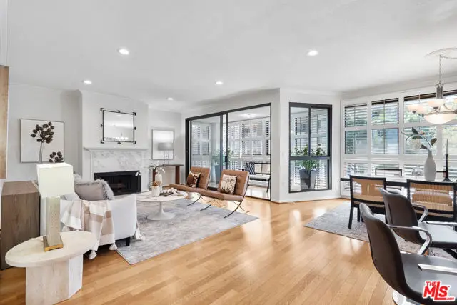 4477 Wilshire Boulevard #304, Los Angeles, CA 90010 - Image #1