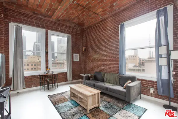 215 W 7th Street #1301, Los Angeles, CA 90014