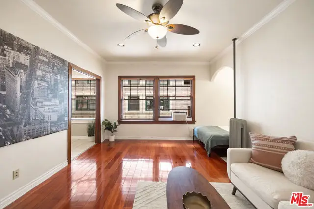 2121 James M Wood Boulevard #120, Los Angeles, CA 90006 - Image #3