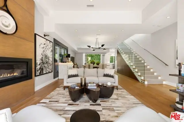 8901 Dorrington Avenue, West Hollywood, CA 90048 - #2