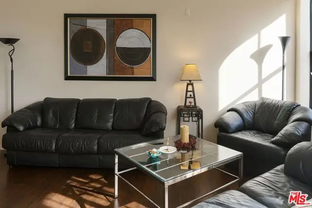 869 S Wooster Street #103, Los Angeles, CA 90035 - Image #3