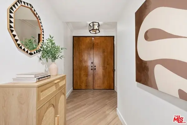 1630 S Bentley Avenue #202, Los Angeles, CA 90025