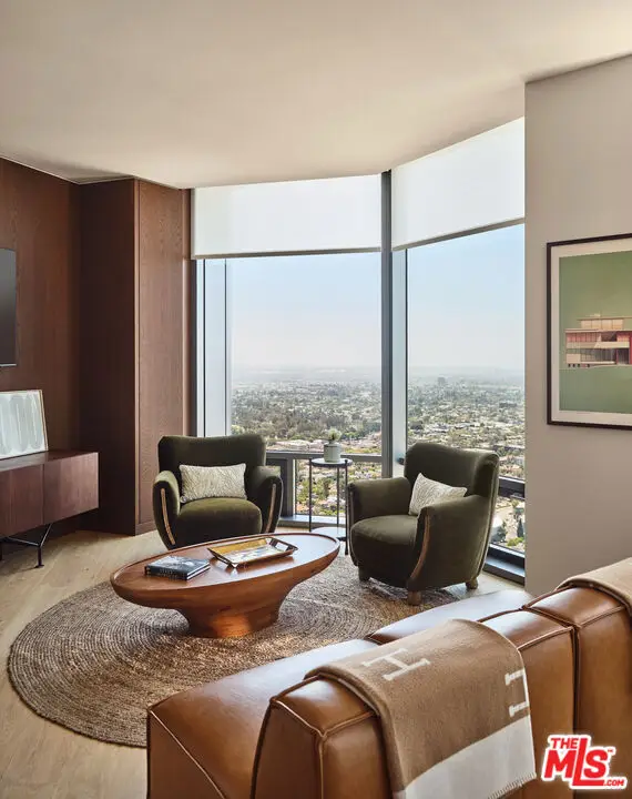 211 W Elm Court #14C, Los Angeles, CA 90067 - Image #2