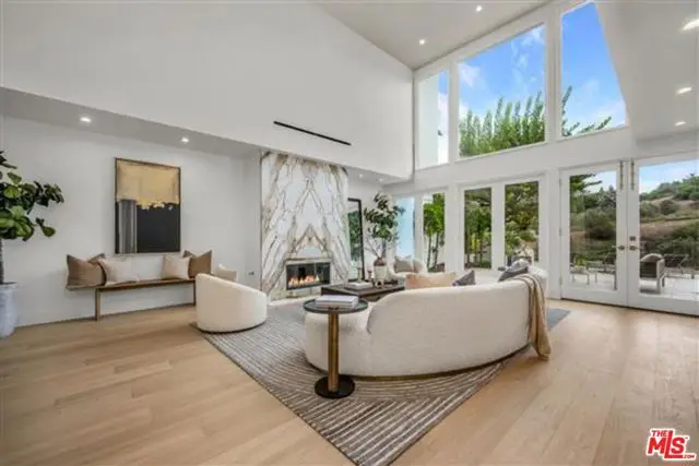 2205 Canyonback Road, Los Angeles, CA 90049 - Image #1