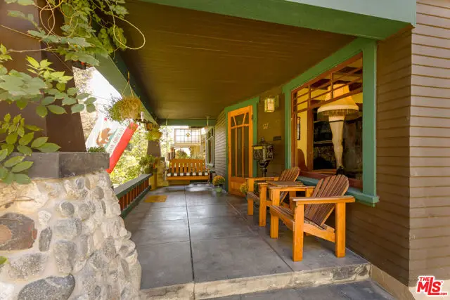 577 N Chester Avenue, Pasadena, CA 91106 - Image #3