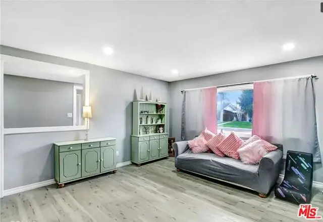 2255 Fig Street, Simi Valley, CA 93063 - Image #3