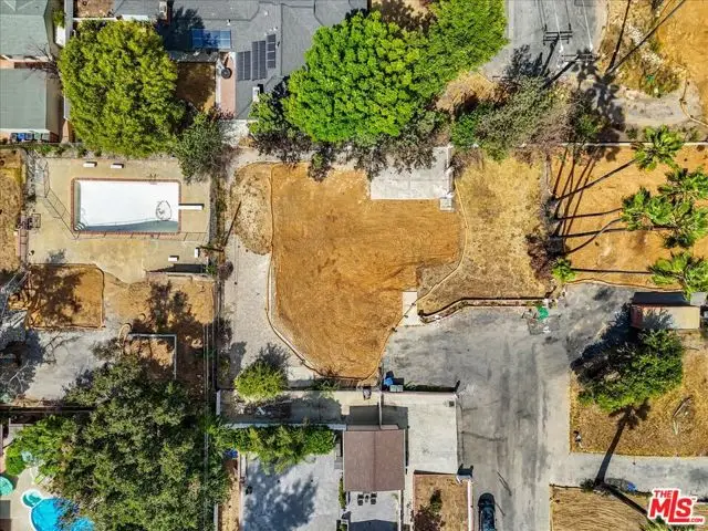 672 N Colman Street, Altadena, CA 91001 - Image #2