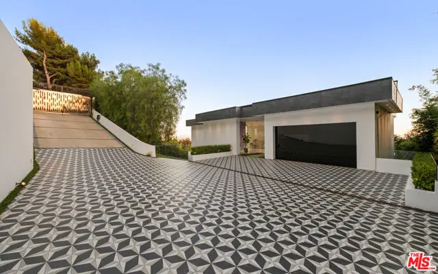 7080 Mulholland Drive, Los Angeles, CA 90068 - #3