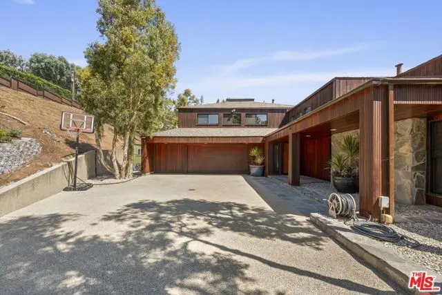 22456 Carbon Mesa Road, Malibu, CA 90265 - Image #3