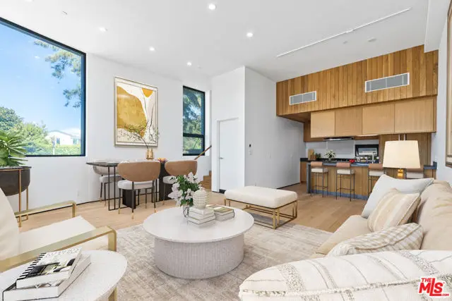 3601 Mclaughlin Ave, Los Angeles, CA 90066 - Image #2