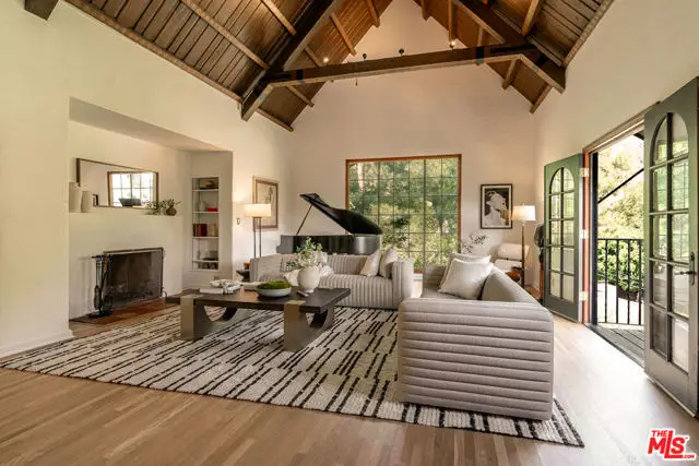 3105 Ledgewood Drive, Los Angeles, CA 90068 - Image #1