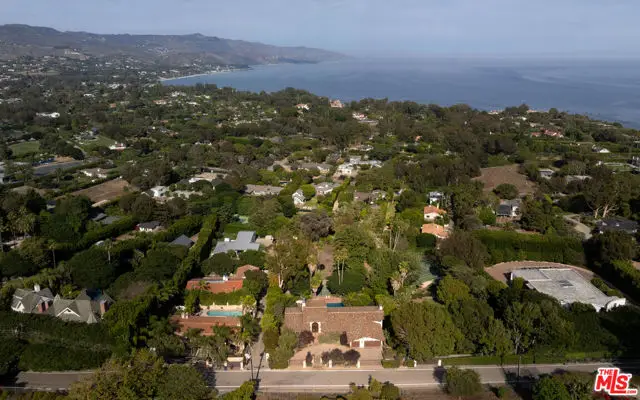 7046 Grasswood Avenue, Malibu, CA 90265 - Image #2
