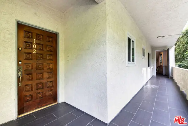 1228 N La Cienega Boulevard #102, West Hollywood, CA 90069 - Image #3