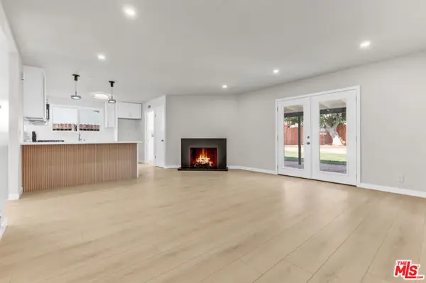 23335 Schoolcraft Street, West Hills (los Angeles), CA 91307