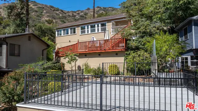 701 Country Club Drive, Burbank, CA 91501 - Image #1