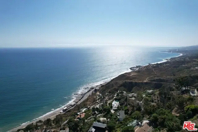 20555 Little Rock Way, Malibu, CA 90265 - Image #3