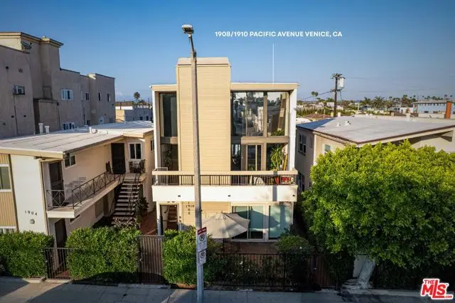 1908 Pacific Avenue, Venice, CA 90291 - Image #2