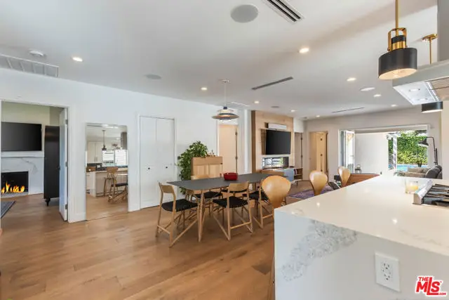 11019 Hortense Street, North Hollywood, CA 91602 - Image #3