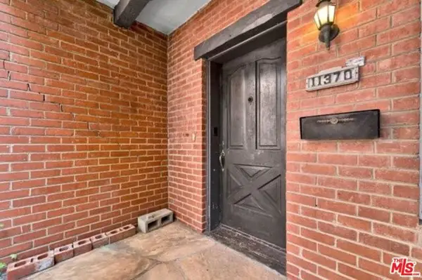 11378 Ovada Place, Los Angeles, CA 90049