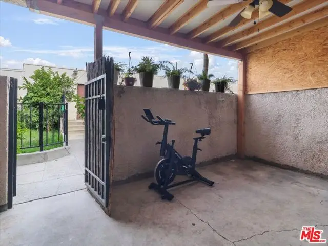 11414 S Budlong Avenue #8, Los Angeles, CA 90044 - Image #3