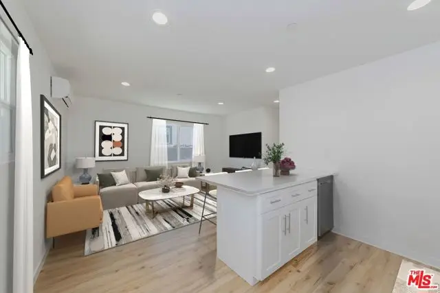 1105 E 103rd Place, Los Angeles, CA 90002 - Image #2