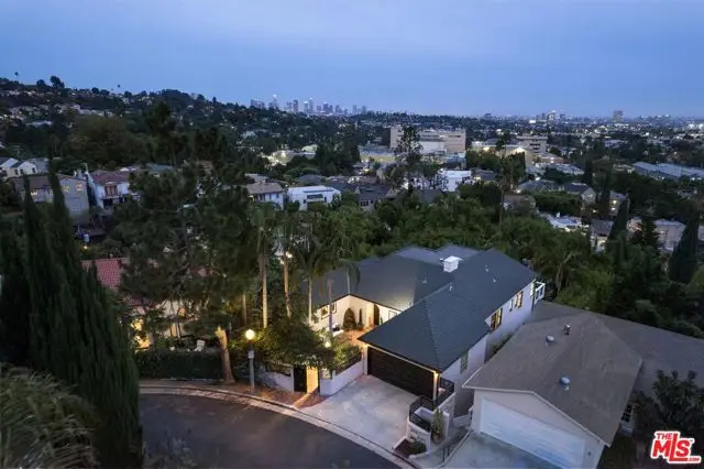 4189 Holly Knoll Drive, Los Angeles, CA 90027 - Image #3