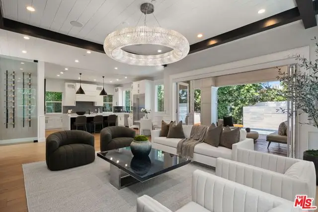 18057 Valley Vista Boulevard, Encino, CA 91316 - Image #1