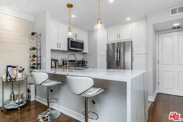 11750 W Sunset Boulevard #402, Los Angeles, CA 90049 - Image #3