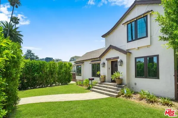 207 N Doheny Drive, Beverly Hills, CA 90211