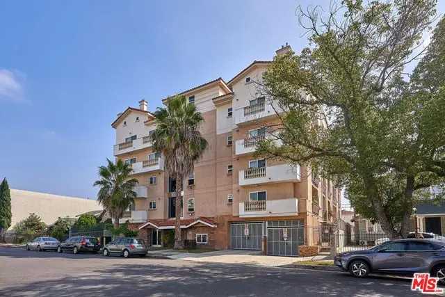 1026 S Oxford Avenue #305, Los Angeles, CA 90006 - Image #1