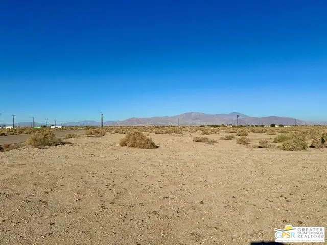 812 Salton Drive, Thermal, CA 92274 - Image #2