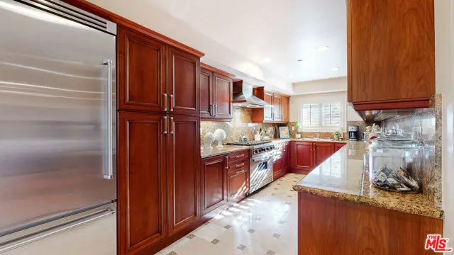 118 S Clark Drive #105, West Hollywood, CA 90048 - Image #3