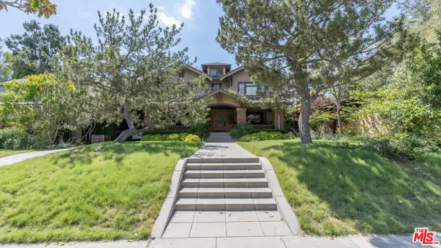 111 S Van Ness Avenue, Los Angeles, CA 90004 - Image #3