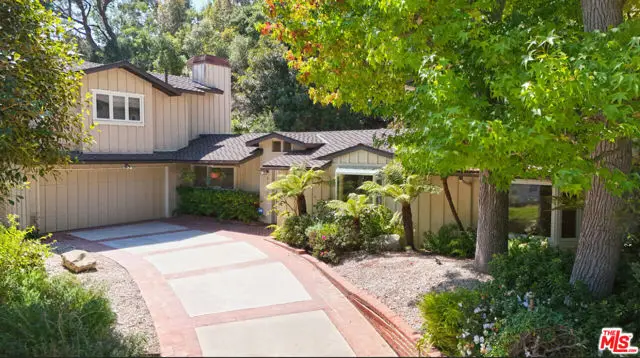 601 Tuallitan Road, Los Angeles, CA 90049 - Image #1