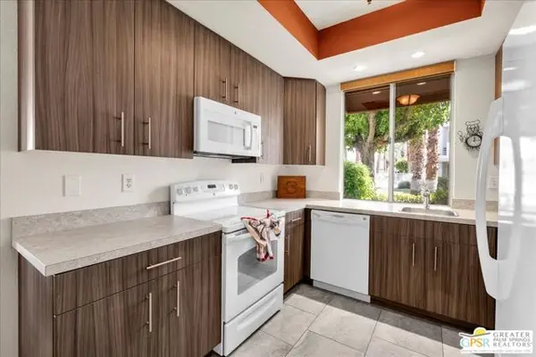 401 S El Cielo Road #147, Palm Springs, CA 92262