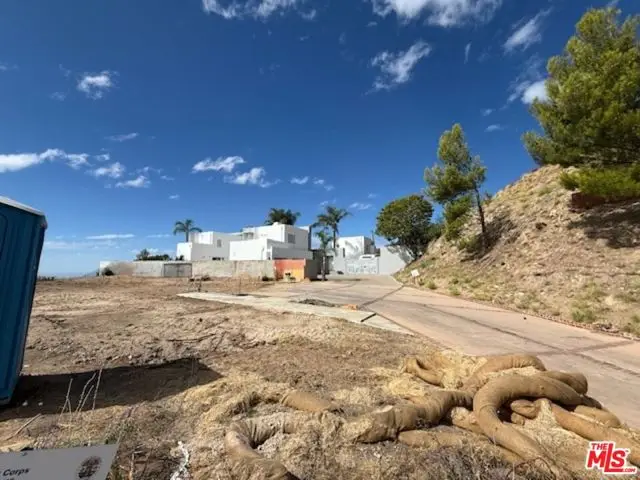 23474 W Moon Shadows Drive, Malibu, CA 90265 - Image #2