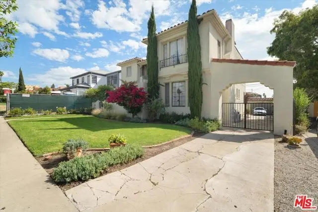 1562 S Genesee Avenue, Los Angeles, CA 90019 - Image #3