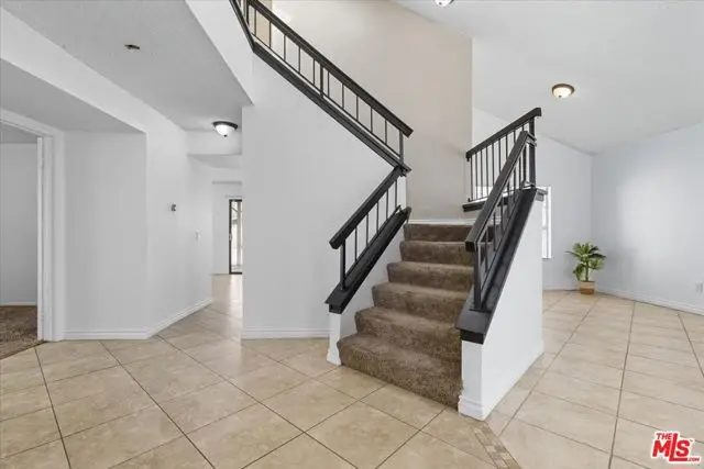 3021 W Avenue J4, Lancaster, CA 93536 - Image #2