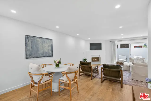 1443 25th Street #2, Santa Monica, CA 90404 - Image #2