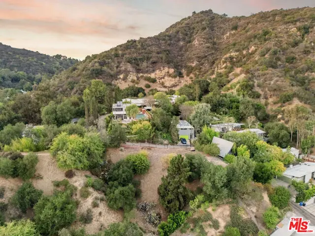 10220 Scenario Lane, Los Angeles, CA 90077 - #2
